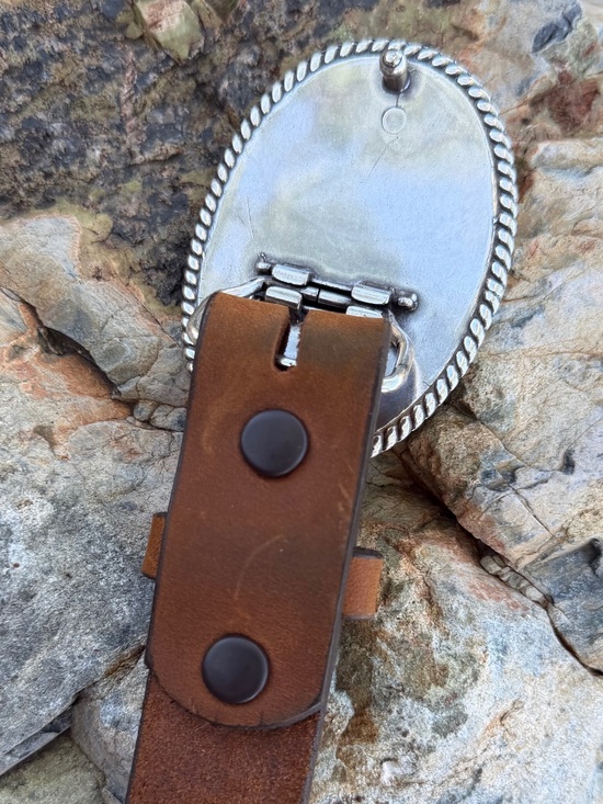 Justin Tooled Brown Leather Belt with Ornate Silver Heart Buckle main image 3